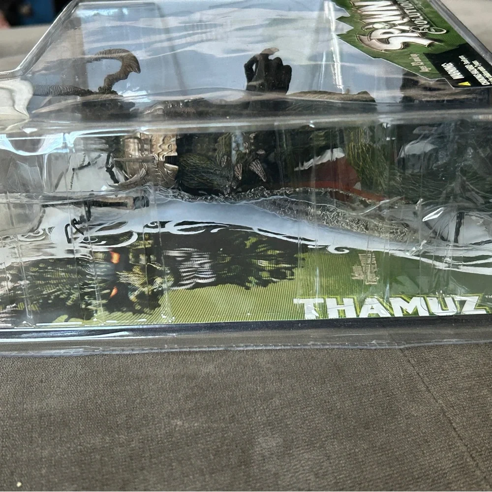 Spawn Evolutions Thamuz Collectible Action Figure - Green